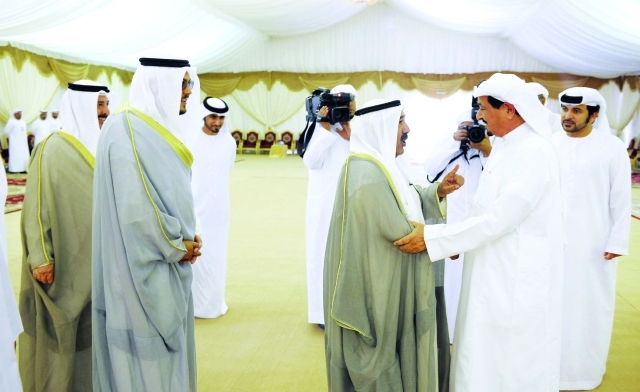 "حاكم عجمان يتلقى تعازي صباح الأحمد الجابر عبر ناصر صباح الأحمد الصباح"