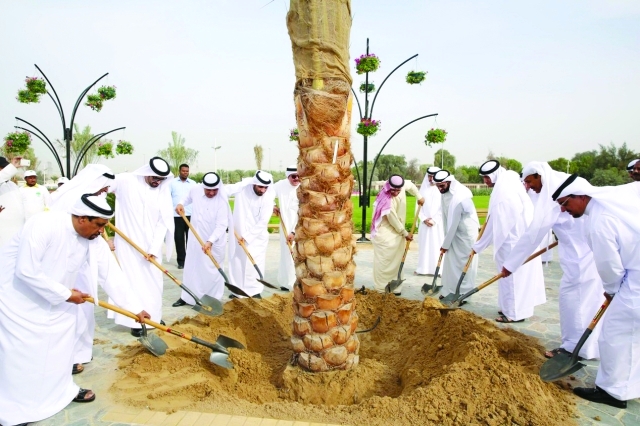 راشد بن حمدان يفتتح حديقة واحة النخيل