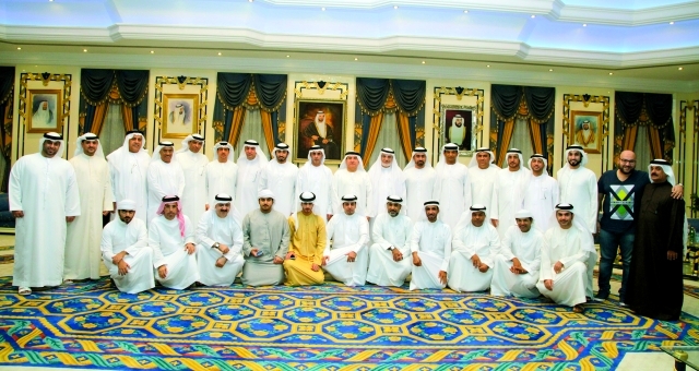 "■ الفردان مع عدد من القيادات الرياضية في ليلة الوفاء  |"