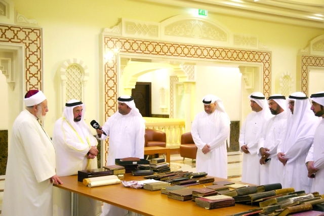 "■ حاكم الشارقة أشاد بدور الوثائق والمخطوطات في ريادة الحضارة الإسلامية | البيان"