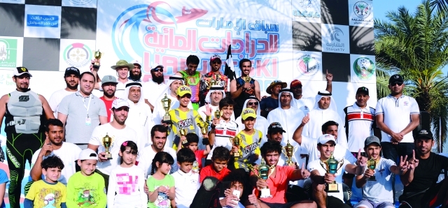 "Ⅶ النومان مع الأبطال بعد التتويج | البيان"