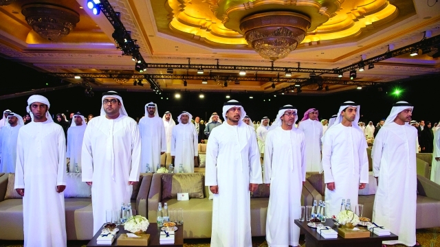 "عبد الله وخالد بن زايد وسلطان بن طحنون ومحمد بن حمدان بن زايد وراشد بن حمدان بن محمد ومبارك بن نهيان"