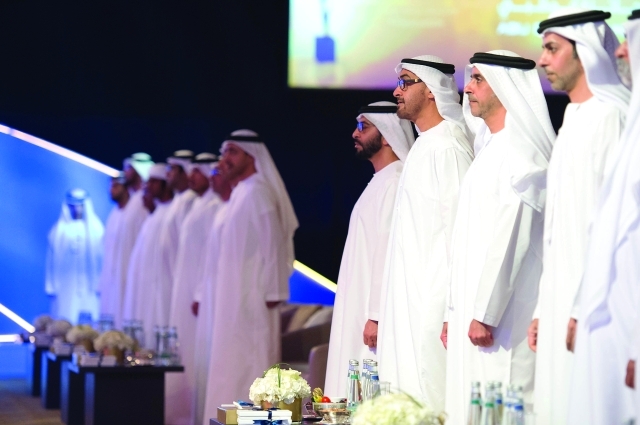 "محمد بن زايد خلال الحفل بحضور حمدان وسيف وعبد الله وعمر بن زايد ونهيان بن مبارك | وام"