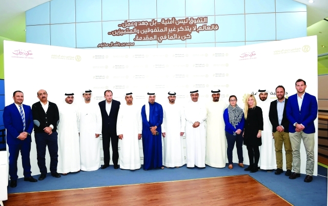 "■ فرق عمل اللجنة المنظمة للطواف بعد الاجتماع | البيان"