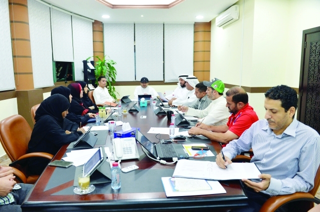"■ جانب من الاجتماع الفني  |  البيان"