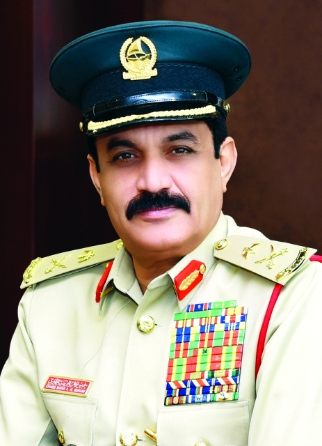 "■ منى عجيف"