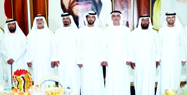 "■ سيف بن زايد ونهيان بن مبارك وسهيل المزروعي يحضرون حفل الزفاف"