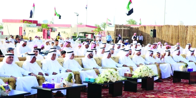 "■ عبدالله بن حميد القاسمي وكبار الحضور في افتتاح المهرجان | البيان"