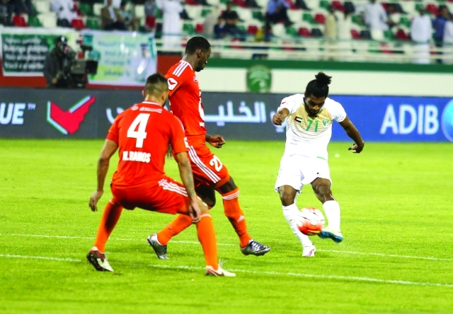"■ الصقور والملك في تجربة قوية تحضيرا لاستئناف الدوري / البيان"