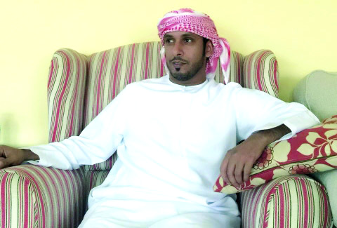 "خليفة بن لويع"