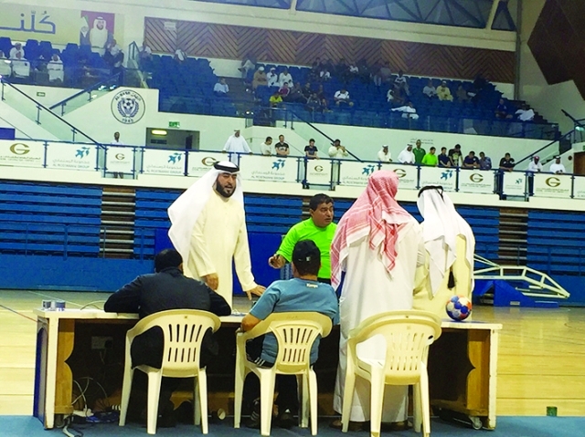 "■ الاعتراضات كانت حاضرة بقوة في لقاء النصر والشارقة"