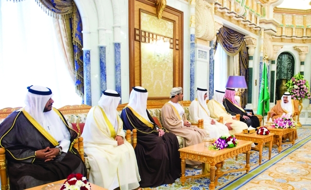 "Ⅶ خادم الحرمين خلال استقباله وزراء الشباب والرياضة بدول مجلس التعاون | واس"