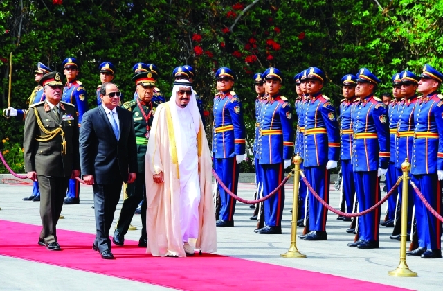"■ سلمان بن عبدالعزيز و عبدالفتاح السيسي يستعرضان حرس الشرف | واس"