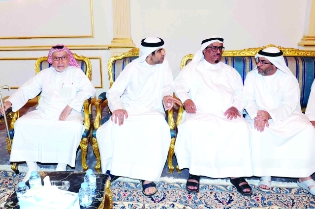 "ضاحي خلفان معزياً في الفقيد"
