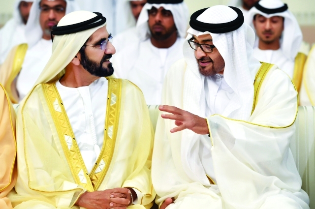 "■ محمد بن راشد ومحمد بن زايد خلال حفل الاستقبال بالعرس الجماعي  |  تصوير: محمد هشام"