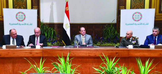 "Ⅶ السيسي خلال اللقاء مع البرلمانيين والنقابيين ورؤساء تحرير الصحف | البيان"