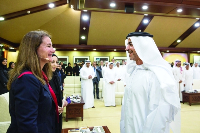 "■ سيف بن زايد يرحب بميلندا غيتس"