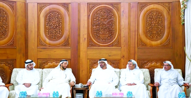 "■ ولي عهد أبوظبي أثناء العزاء"