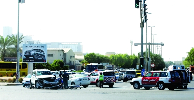 "السرعة الزائدة السبب الأول للحوادث والمخالفات | البيان"