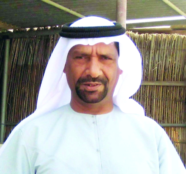 "■  سليمان الخديم"
