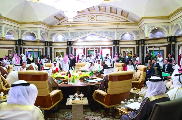 "■ محمد بن زايد مترئساً وفد الدولة في القمة الخليجية الأميركية بالرياض | وام"