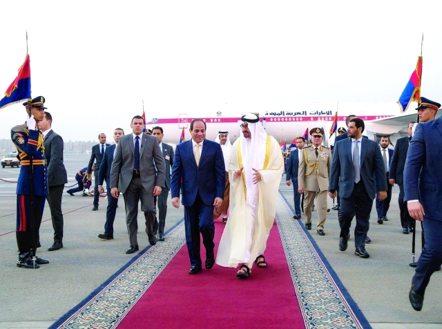 "■ محمد بن زايد لدى وصوله القاهرة وعبد الفتاح السيسي في مقدمة مستقبليه بحضور عبدالله بن زايد   |   وام"
