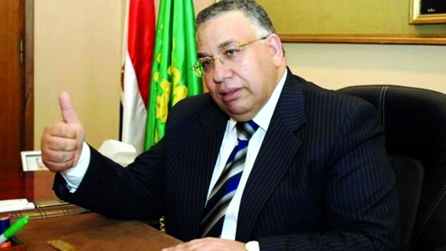 "■ محمود الشريف"