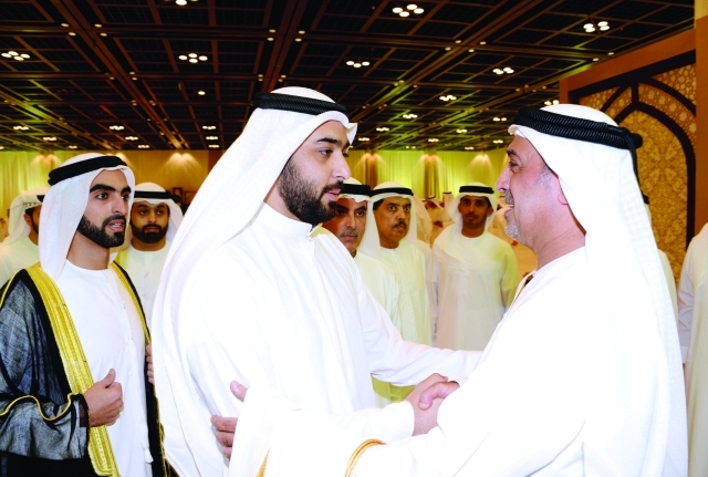 "■ راشد بن سعود وسلطان بن خليفة خلال حفل الاستقبال | من المصدر"