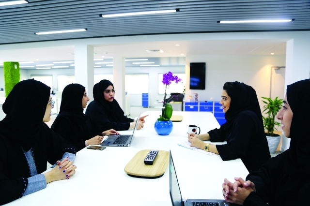 "■ المرأة الإماراتية أصبحت شريكاً مهماً في تحدي الفضاء"