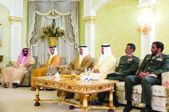 "■ طحنون ومنصور بن زايد وعلي بن حمّاد ومحمد المزروعي وحمد الرميثي وجمعة البواردي"