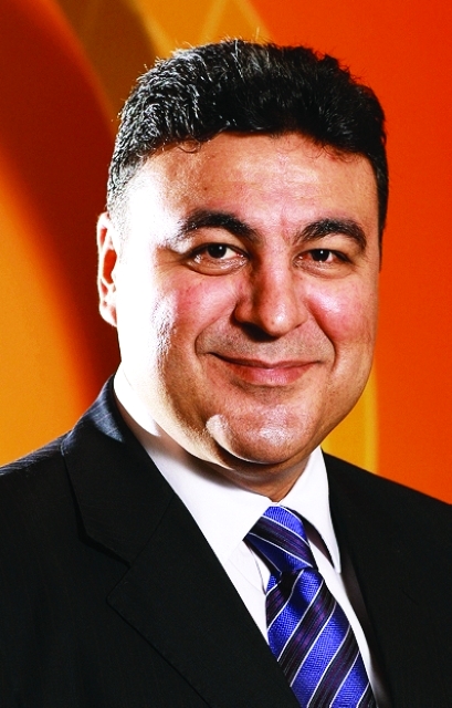 "■ ياسر عبدالعزيز"