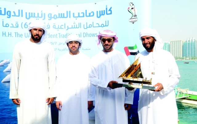 "■ .. ويتوج الفائز الأول"