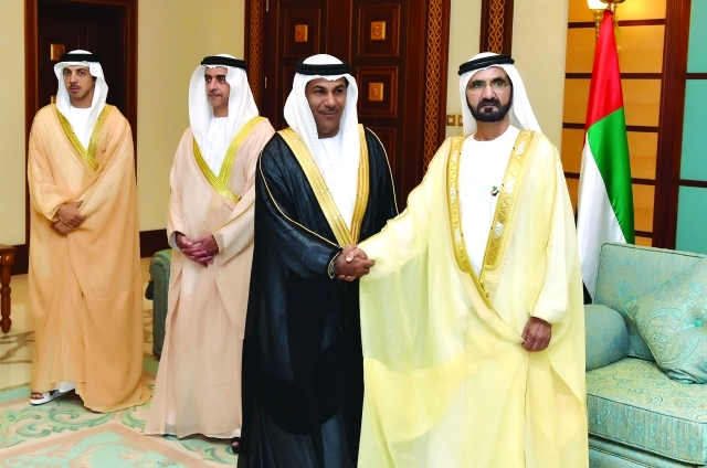 "■ محمد بن راشد بحضور سيف ومنصور بن زايد ومحمد القرقاوي وأنور قرقاش خلال أداء اليمين القانونية للسفراء"