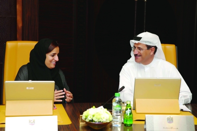 "■ لبنى القاسمي وسلطان المنصوري"