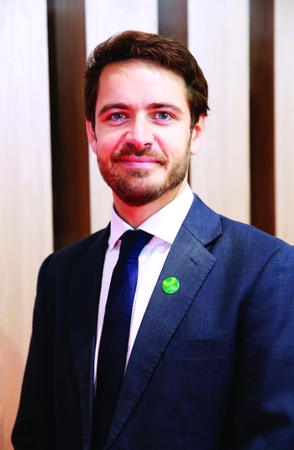 "■ ماثيو غرين"