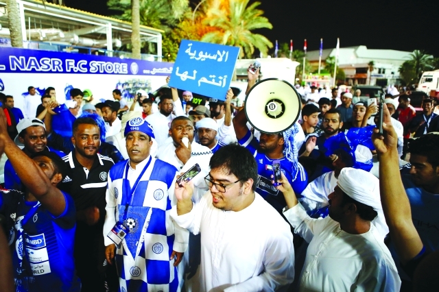 "■ فرحة الجماهير في قلعة العميد"