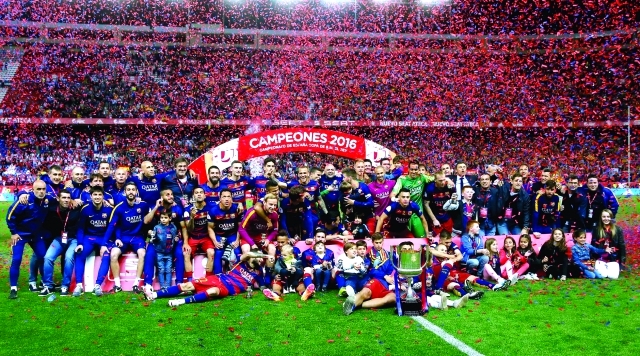 "■ برشلونة توج بالكأس على حساب اشبيلية | أف ب"