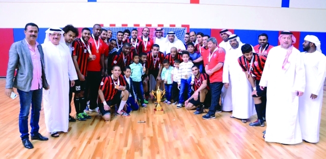 "■ فرحة الأهلي بكأس الإمارات | البيان"