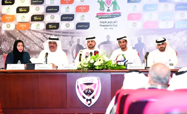 "■ من المؤتمر الصحافي للكشف عن تسويق نهائي الكأس | تصوير: هشام تكنوين"