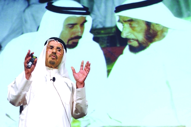 "■ محمد الفهيم في إحدى محاضرته"