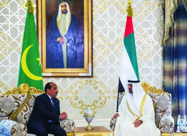 "■ محمد بن زايد لدى لقائه الرئيس الموريتاني"