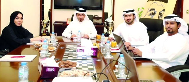 "■ بن دلموج يترأس اجتماع اللجنة القانونية | البيان"