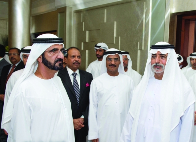 "■ محمد بن راشد خلال حضوره مأدبة نهيان بن مبارك ويبدو عبد الله بلحيف النعيمي وسلطان السبوسي | وام"
