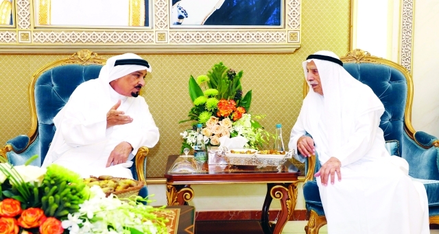 "حميد النعيمي يتلقى تهاني جمعة الماجد"