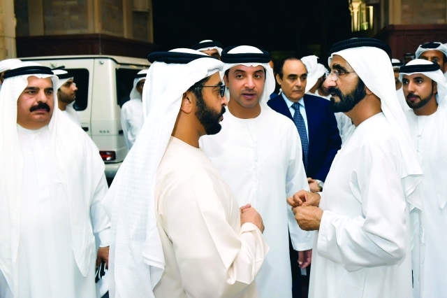"■ نائب رئيس الدولة في حديث مع حمدان وهزاع بن زايد بحضور محمد العلي"