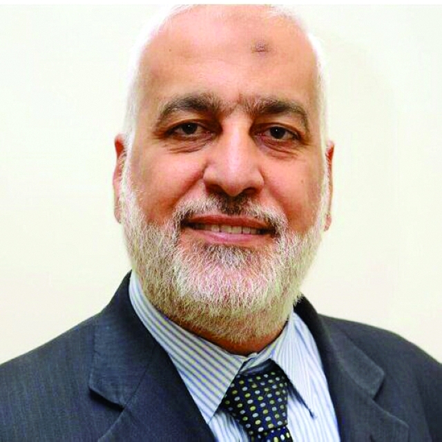 "■ كمال فرحات"