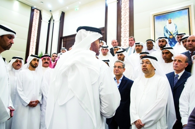 "■ ولي عهد أبوظبي في حديث مع القيادات الإعلامية"