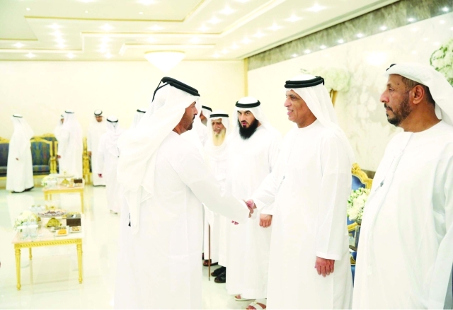 "سعود بن صقر يتلقى تهاني المواطنين برمضان"