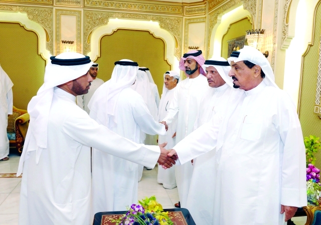 "حاكم عجمان يتقبل التهاني برمضان بحضور عمار النعيمي | وام"
