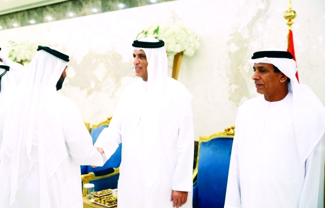 "سعود بن صقر خلال استقبال المهنئين بالشهر الفضيل"